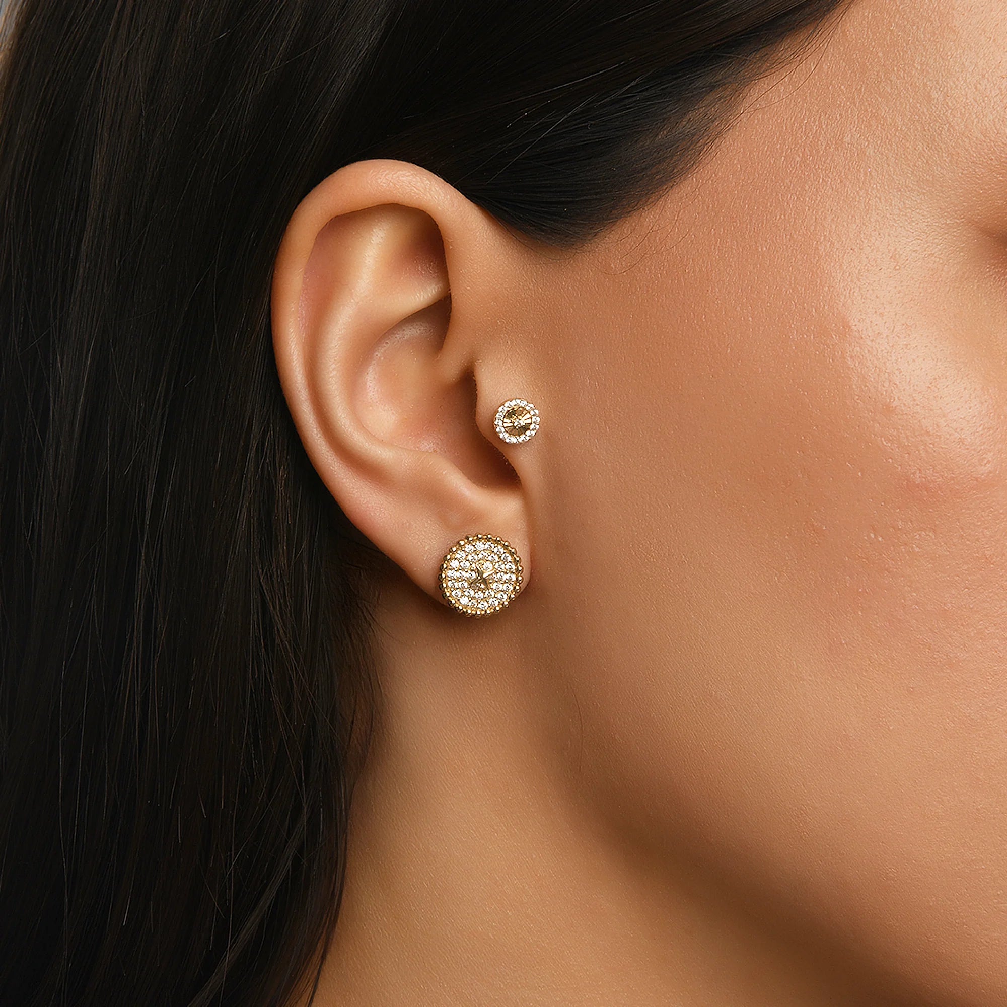 Flamenko Taşlı Altın Piercing